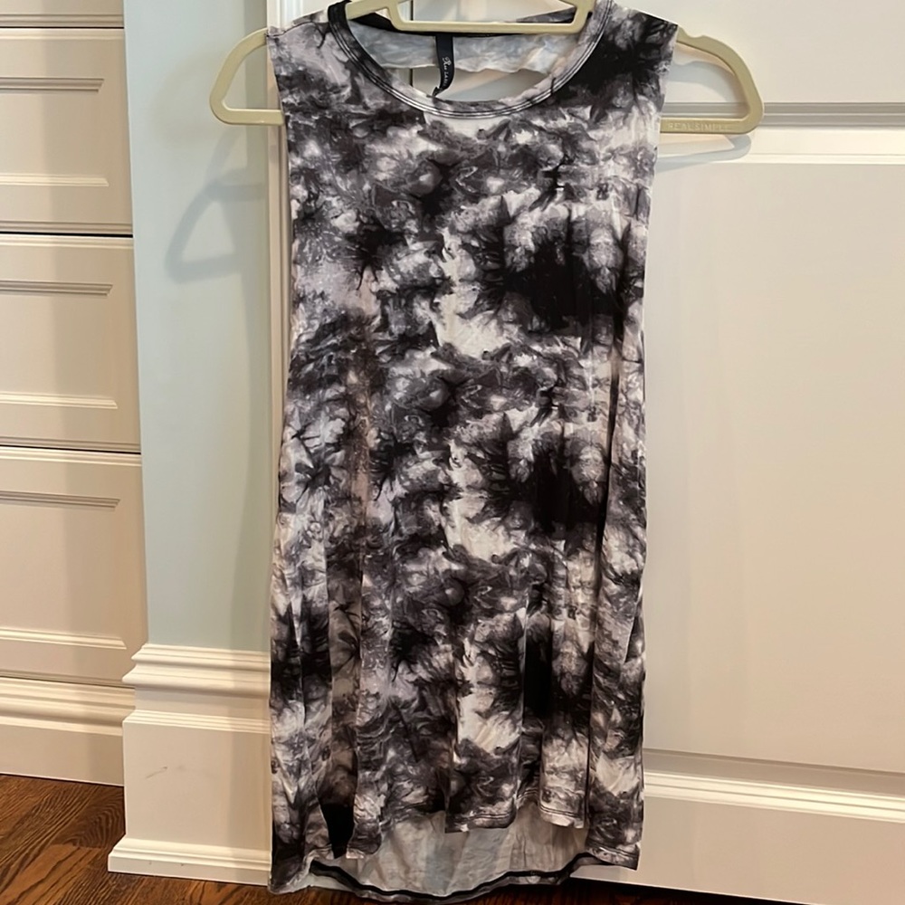Black and white tie dye high neck dress size small